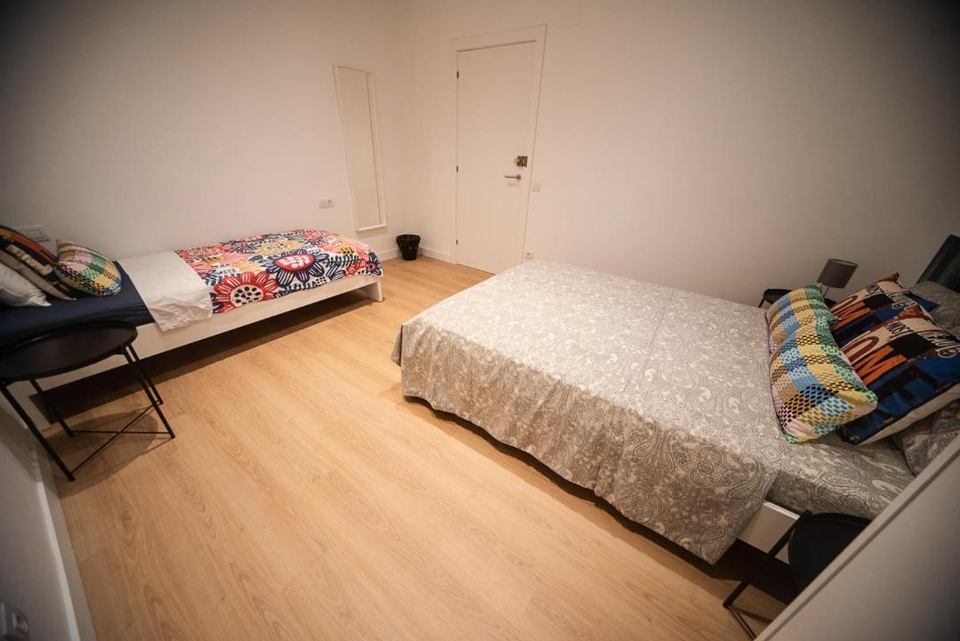 By Universitat Rooms Barcelona Exterior foto