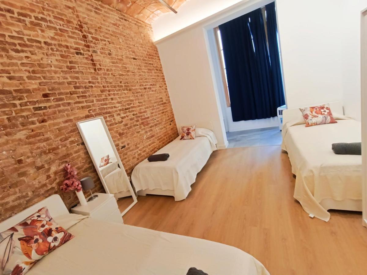 By Universitat Rooms Barcelona Exterior foto